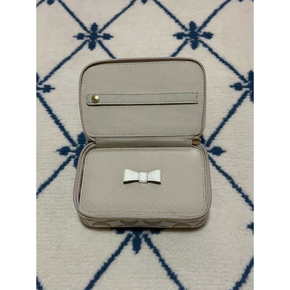 Coach Y2K Signature C Floral Appliqué Jewelry Travel Case Box - Khaki - Picture 4 of 7